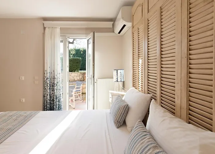 Willa Tierra Verde, Luxury Retreat With 3 Acres Lush Garden *